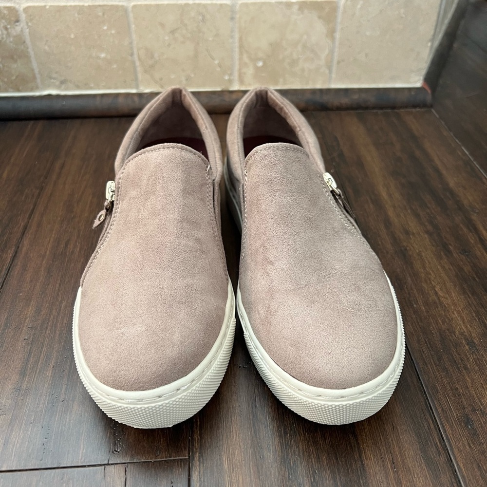 Size 7.5 Dr. Scholl’s Mules